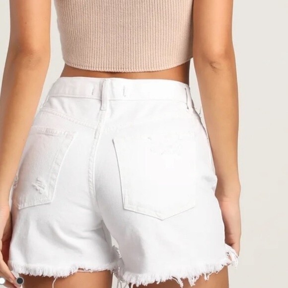 NWT We The Free Free People Maggie Mid Rise White Distressed Shorts 26 - Picture 5 of 10